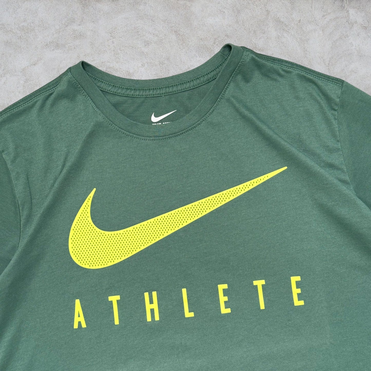 T-Shirt Sportiva Nike "Athlete" taglia L