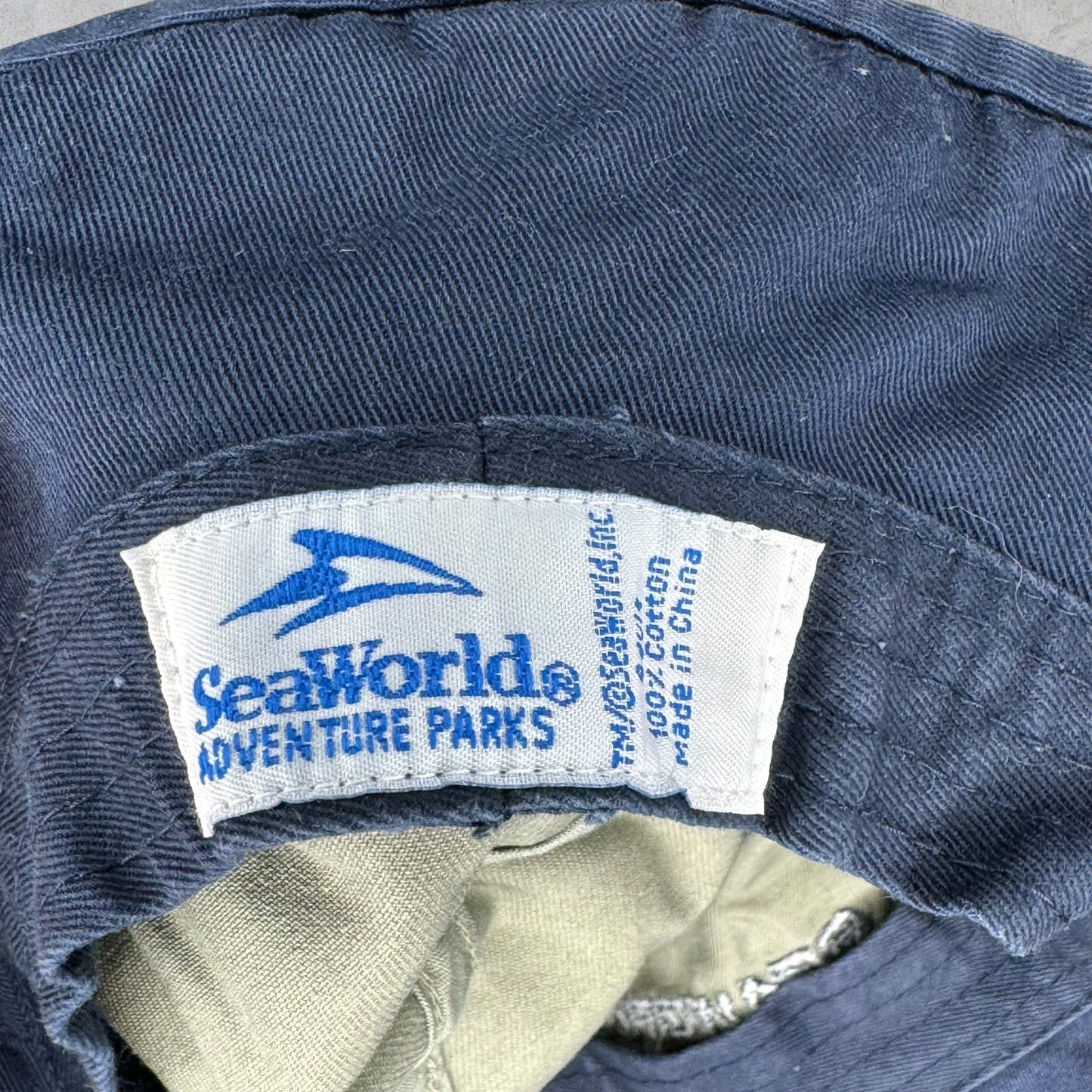 Vintage Seaworld Adventure Park Fisherman Hat